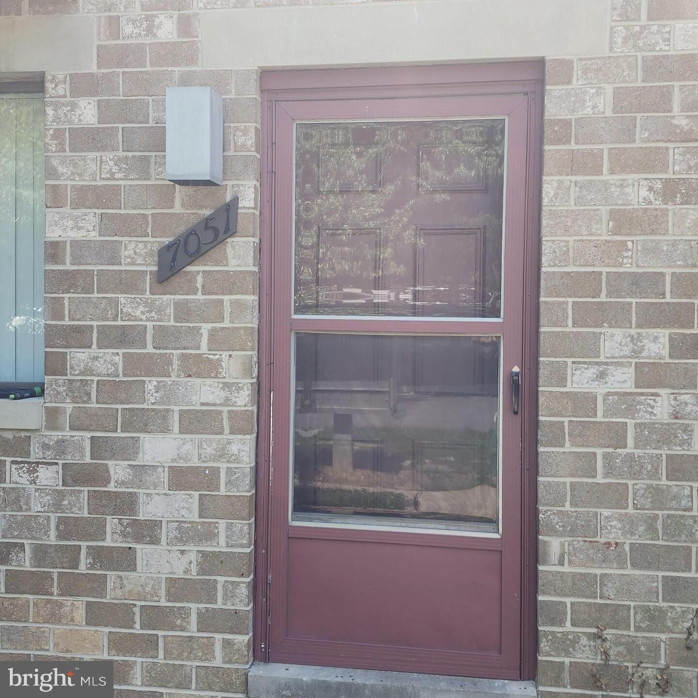 Property Photo: 7051 Knighthood Lane MD 21045