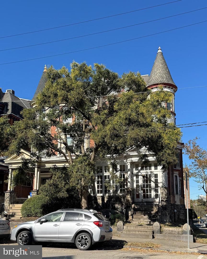 Property Photo:  4401 Pine Street  PA 19104