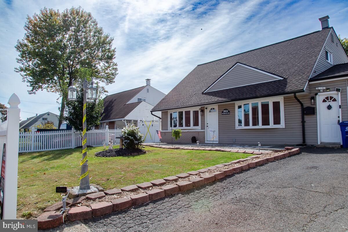 Property Photo:  2824 Woodhaven Road  PA 19154 