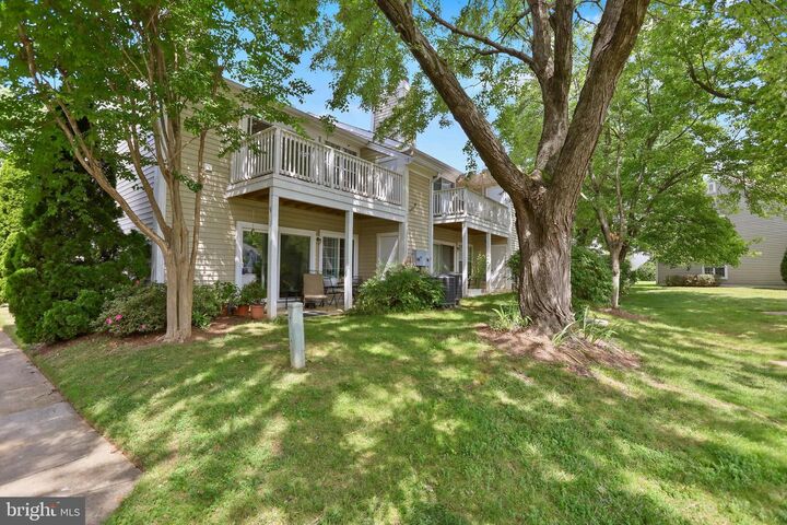 Property Photo: 2867 Yarling Court VA 22042