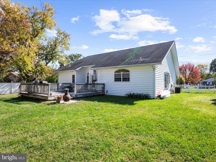 Property Photo:  411 Greenwood Avenue  MD 21620 