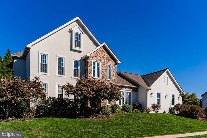 Property Photo: 1014 Tunbridge Lane PA 17050