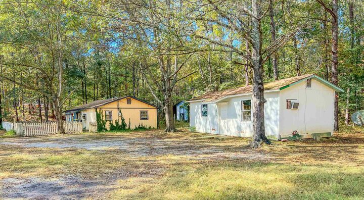 Property Photo: 8903 &Amp 8905 Fairplay Road AR 72019