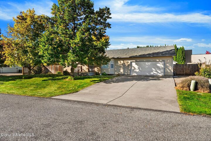 Property Photo: 8419 N Cloverleaf Drive ID 83835