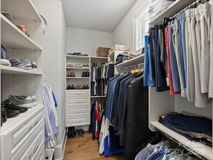 Property Photo:  5014 Vernet Lane  NC 28210 