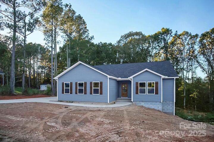 Property Photo: 7058 Sparrow Lane NC 28168