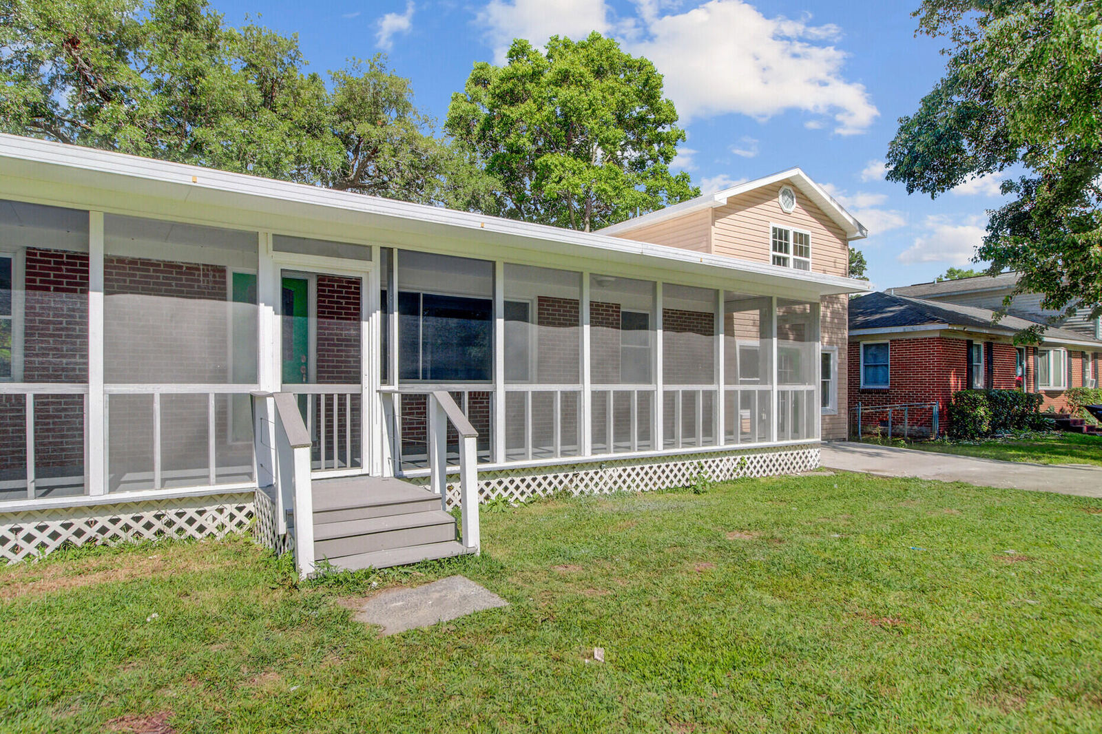 Property Photo:  113 Harvey Avenue  SC 29445 