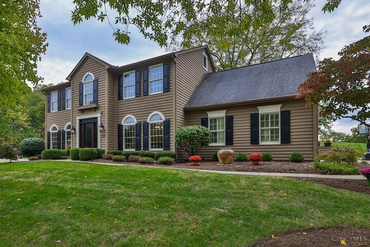 Property Photo: 7832 Woodglen Drive OH 45069