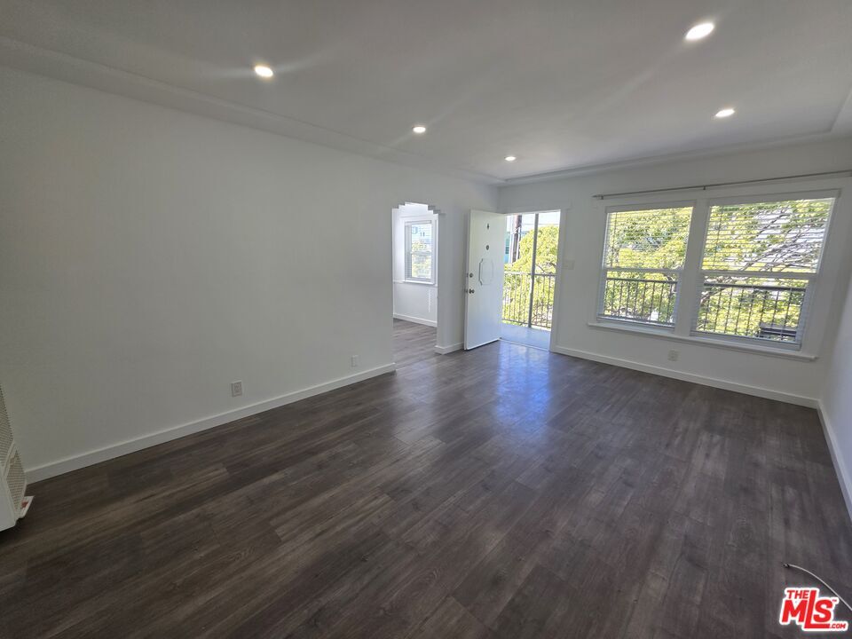 Property Photo: 1805 7th St CA 90401