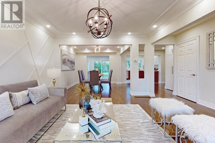 Property Photo: 757 Huntingwood Drive ON M1T 2L3