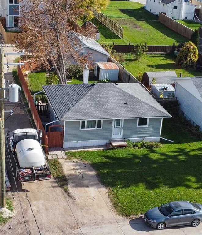 Property Photo: 54 16th Street Southwest MB R1N 2W4