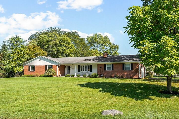 397 Ridgewood Lane  Lebanon OH 45036 photo