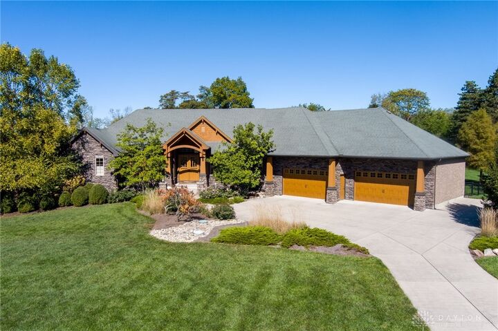 Property Photo: 5199 Medlar Road OH 45342