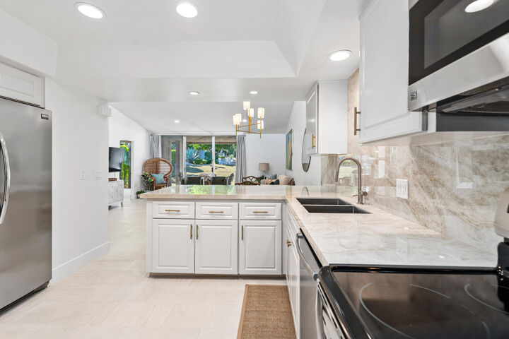 Property Photo: 48885 Mariposa Drive CA 92260