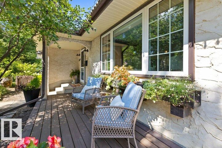Property Photo: 59 Fawcett Crescent AB T8N 1W3
