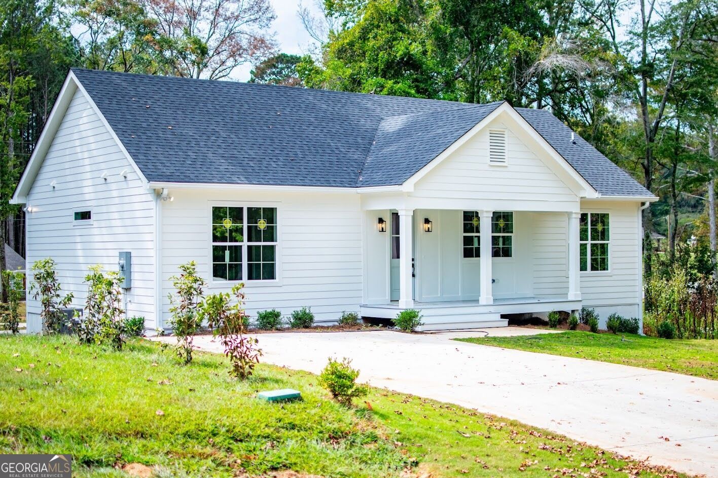 Property Photo: 215 Rome Street GA 30108