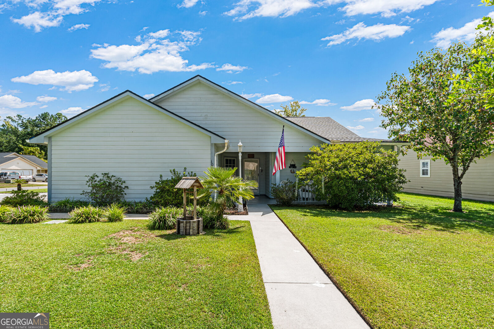 Property Photo: 101 Zinnia Court GA 31548