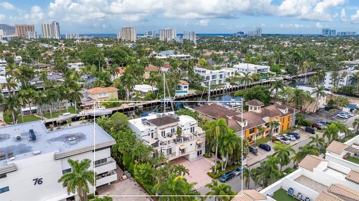 Property Photo: 70 Isle Of Venice Dr 203 FL 33301