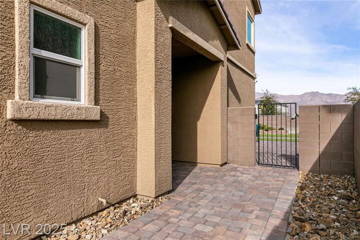 Property Photo: 1642 Dire Wolf Avenue NV 89084