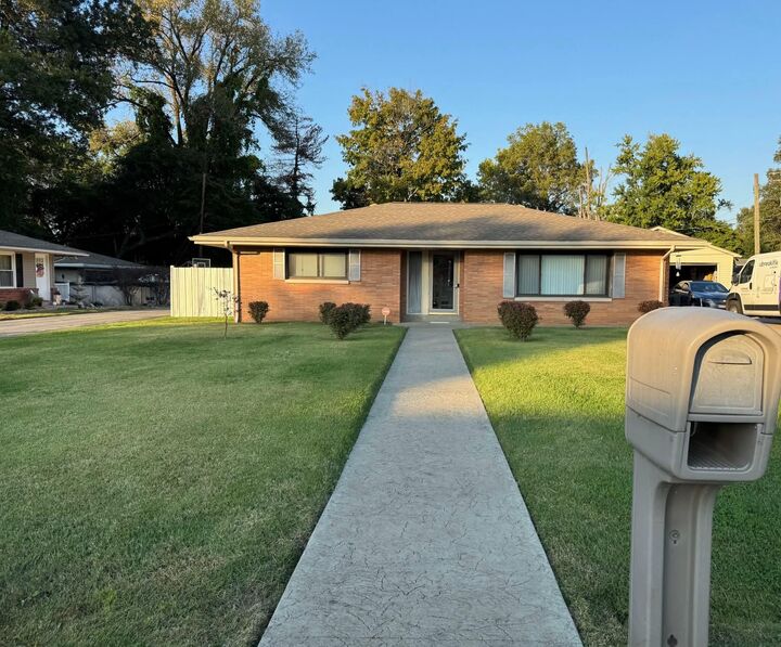 203 Donna Dr  Henderson KY  photo