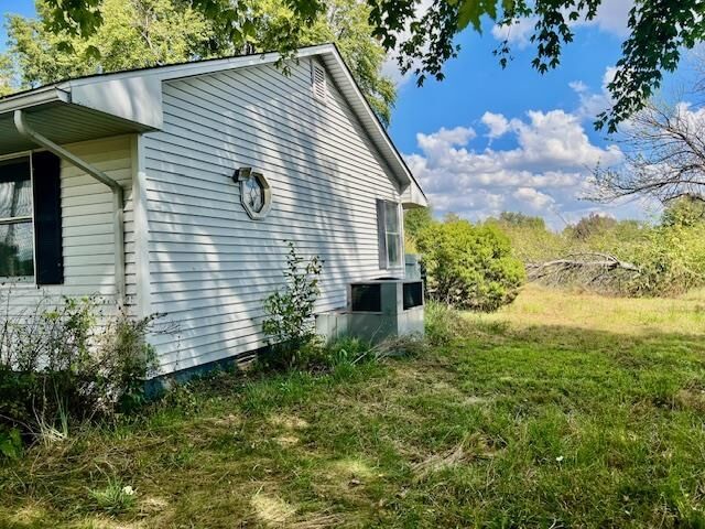 Property Photo:  5676 Housebridge  KY 42406