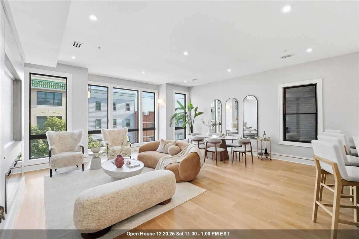 Property Photo: 617 Palisade Ave 3 NJ 07307