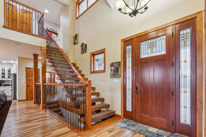 Property Photo:  2425 Bishop Avenue  IA 50677 