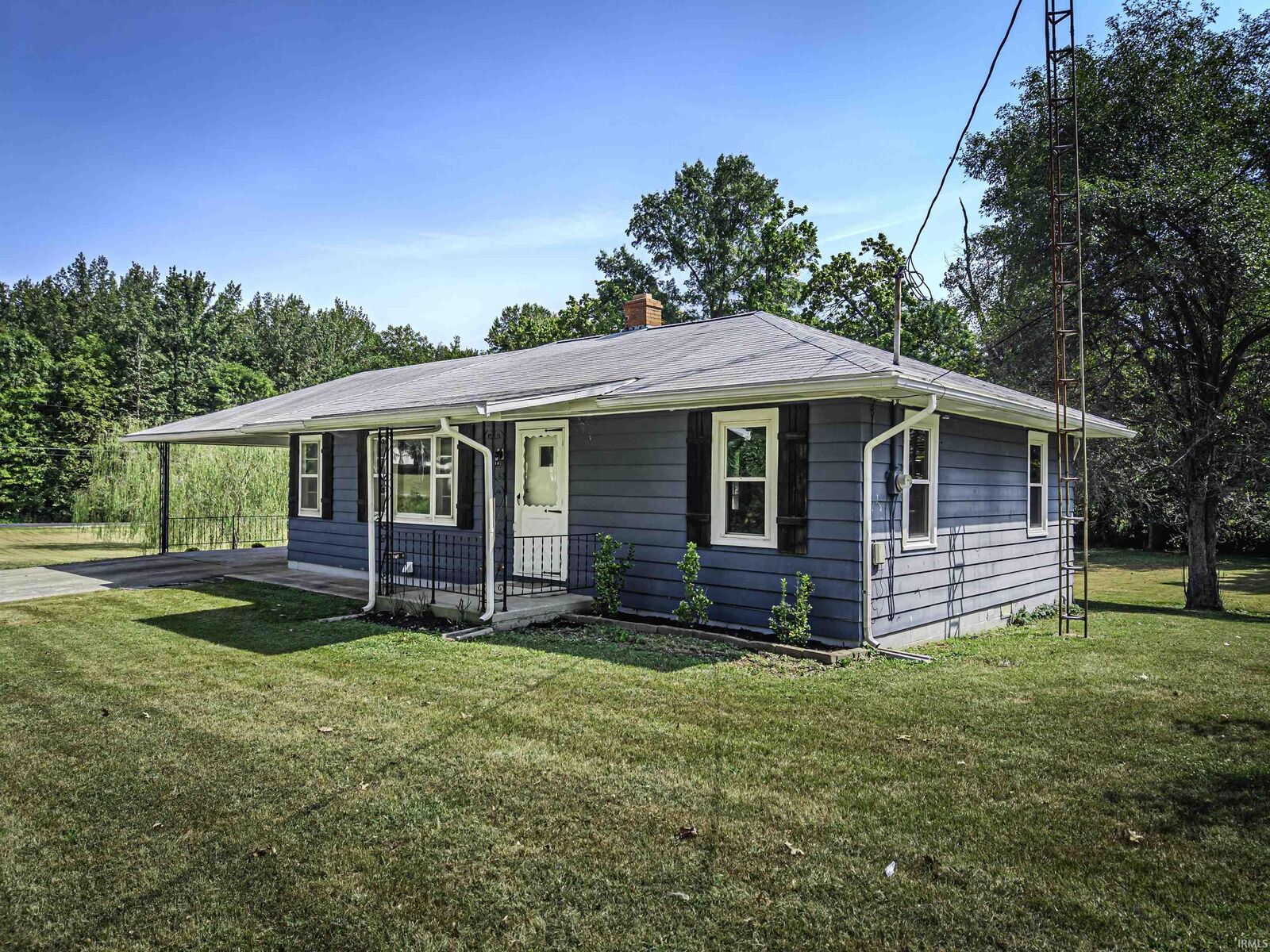 Property Photo:  1283 W Cr 50 S  IN 47567 