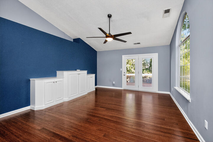 Property Photo:  917 Ridgebrook Road  KY 40509