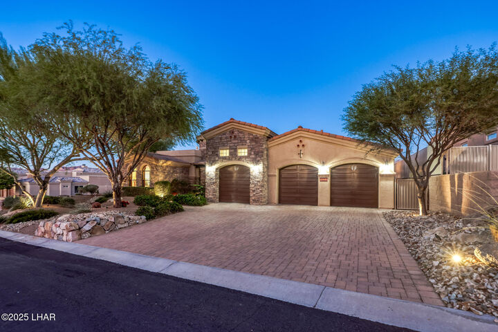 Property Photo: 3774 N Masters Ct AZ 86404