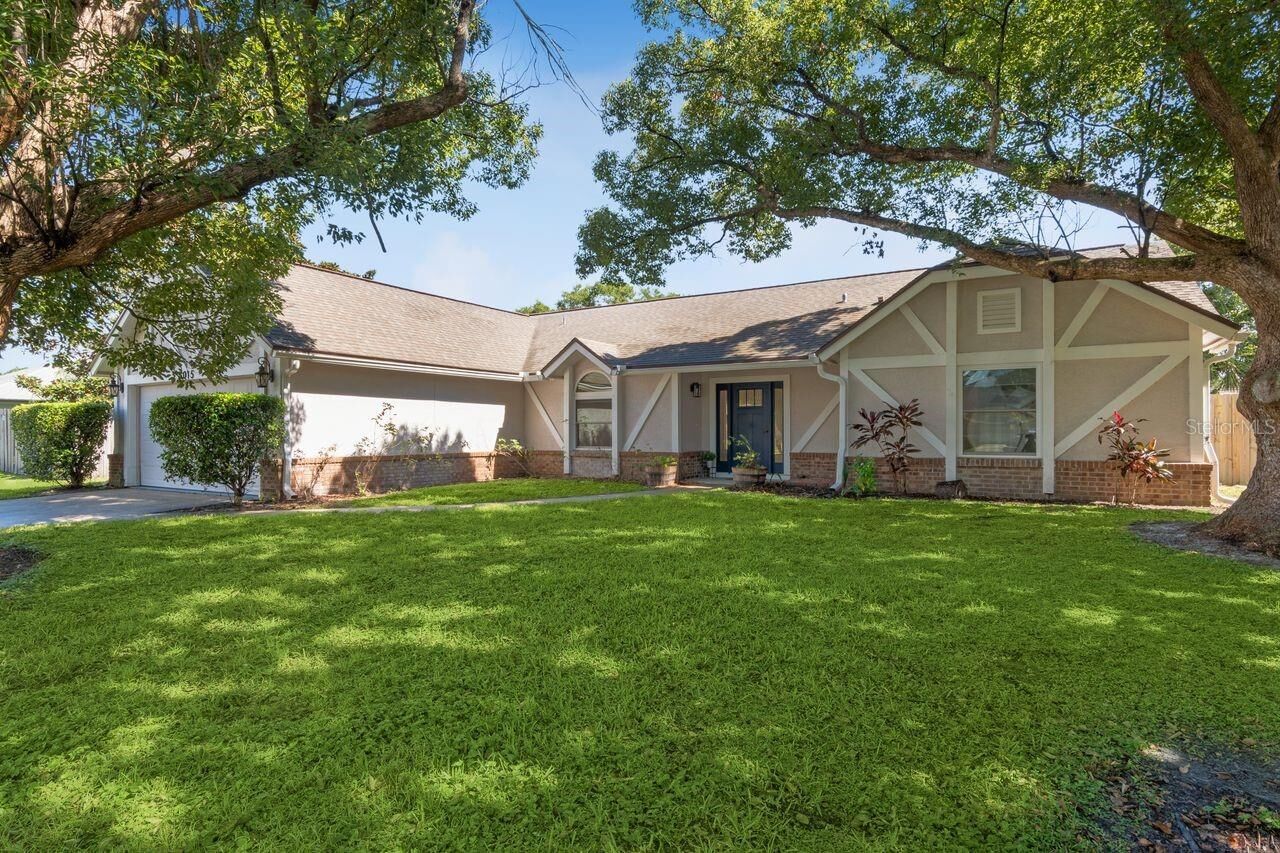 Property Photo: 3015 Riviera Bay Court FL 32765