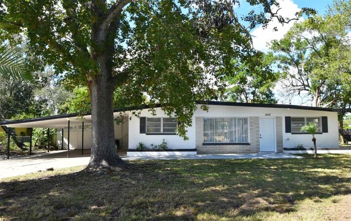 Property Photo: 1416 Atlanta Drive FL 32117