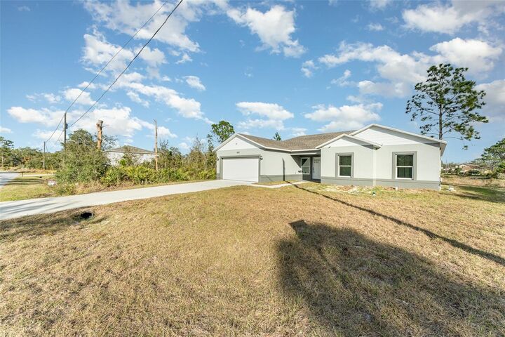 Property Photo: 1609 Pickerel Court FL 34759