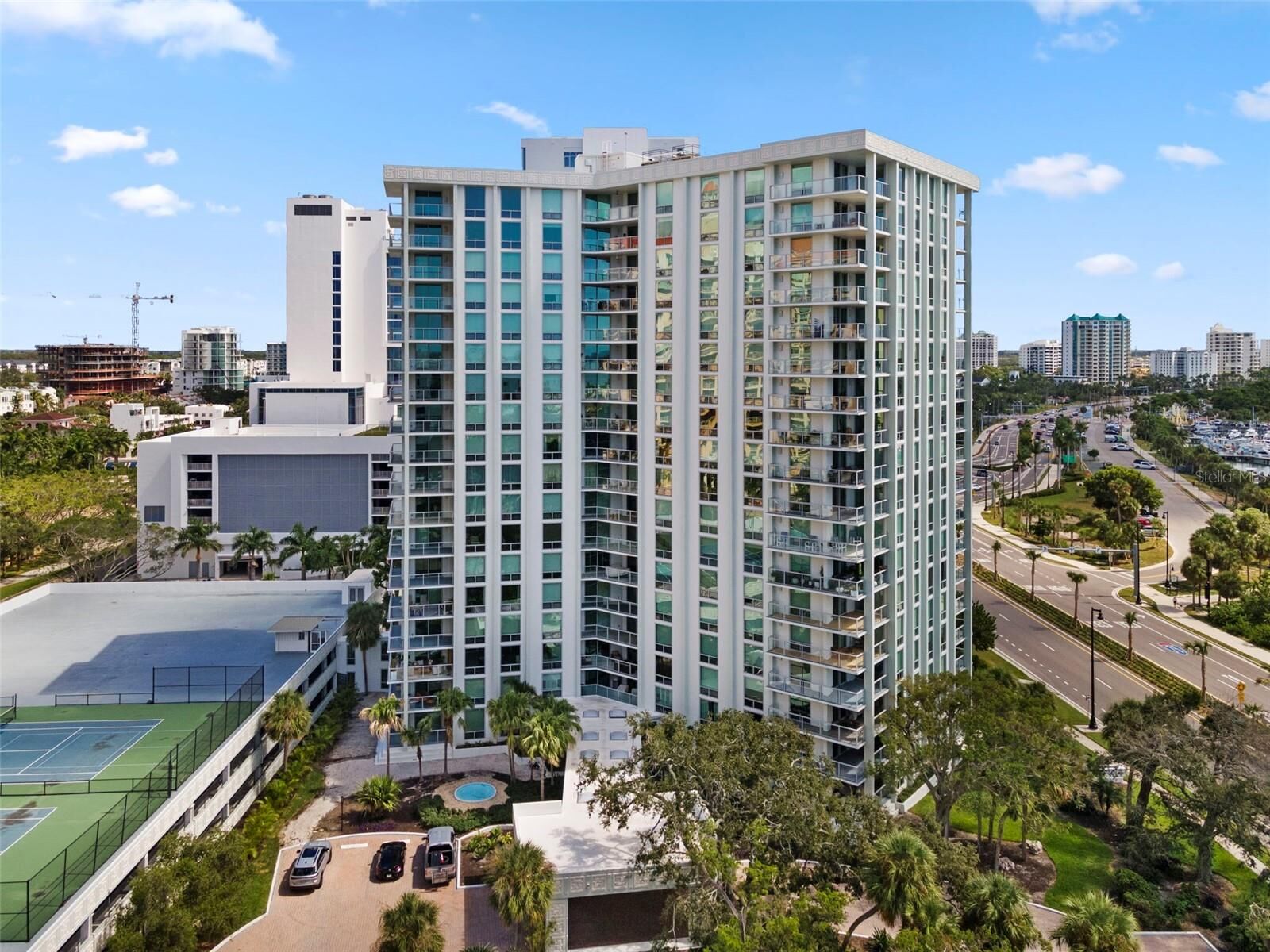 Property Photo: 1111 N Gulfstream Avenue 6B FL 34236
