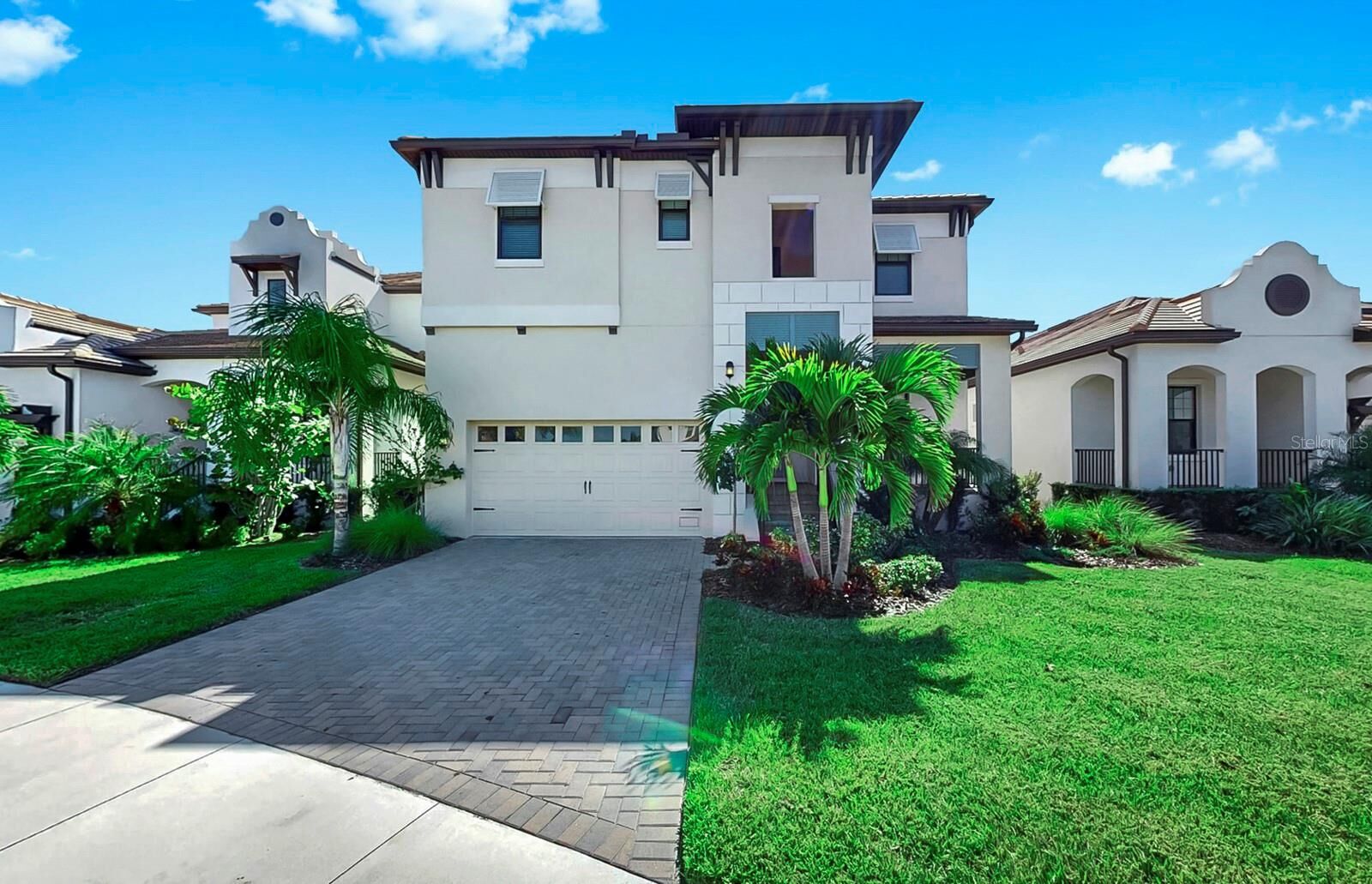 Property Photo: 2636 Yellow Sundial Loop FL 33570