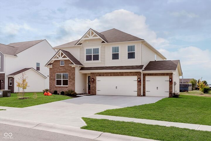 Property Photo: 7826 Hillway Drive IN 46113
