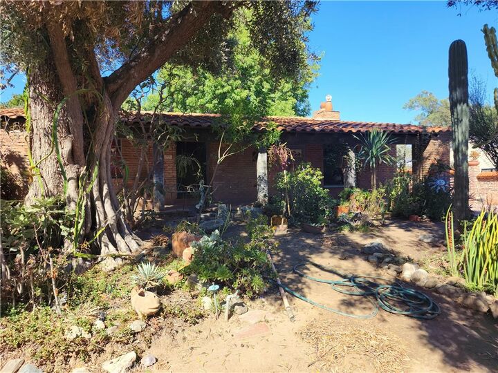 Property Photo: 3221 Redwood CA 92501