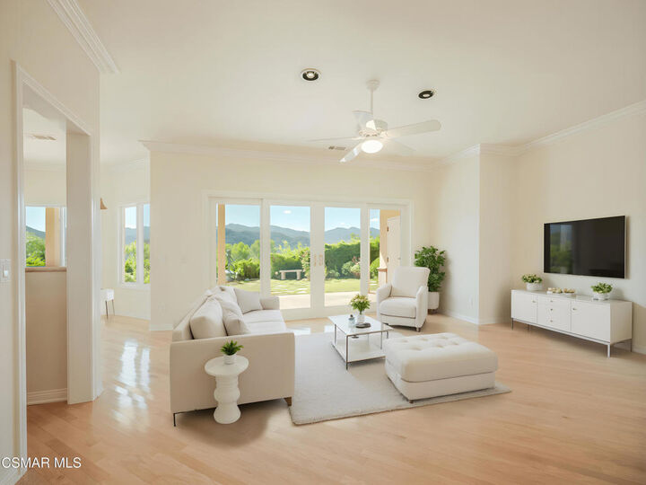 Property Photo:  590 Cricketfield  CA 91361 