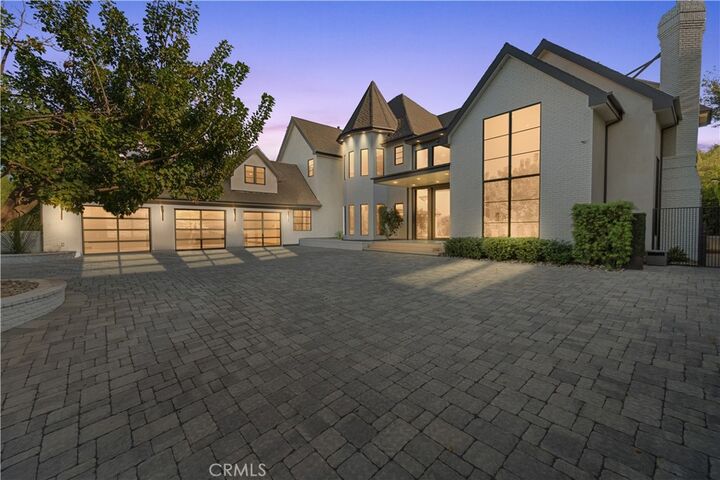 Property Photo: 20620 Chatsboro Drive CA 91364