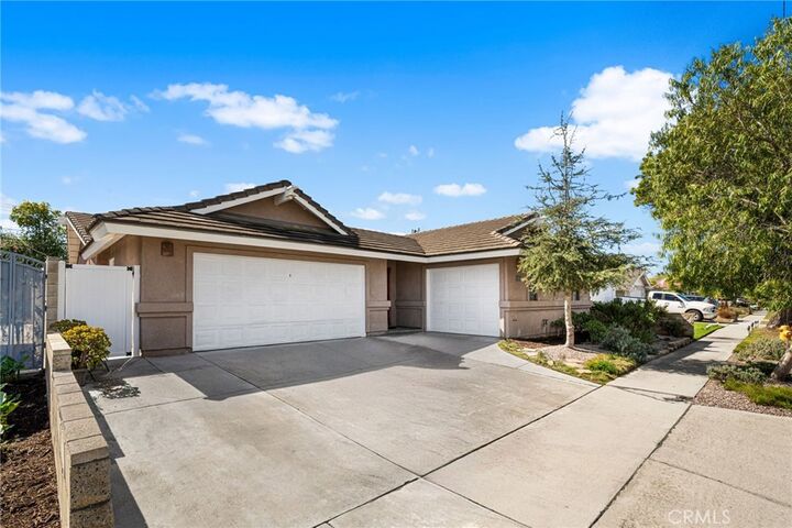 Property Photo: 5862 Raphael CA 92649