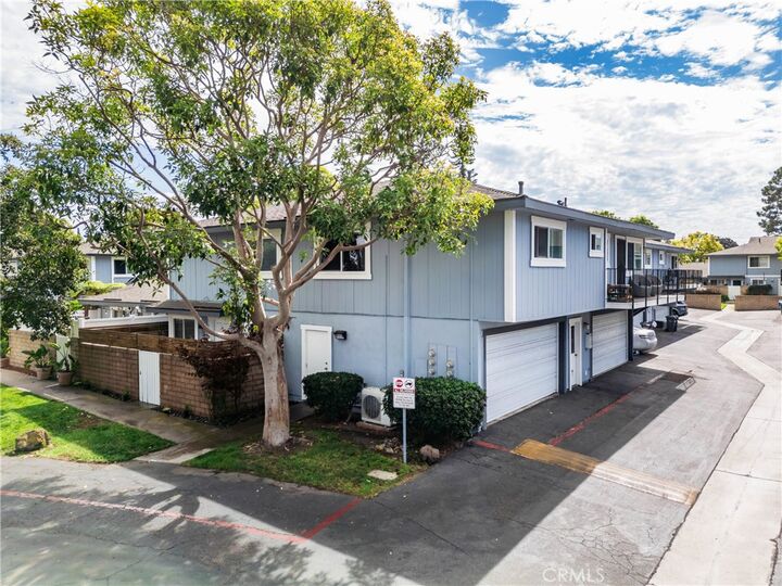 Property Photo:  16396 Vista Roma  CA 92649 
