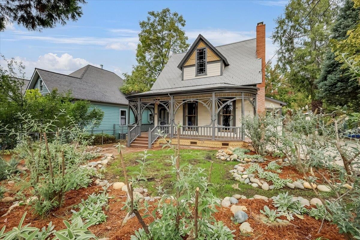 Property Photo: 518 Walsh Street CA 95945