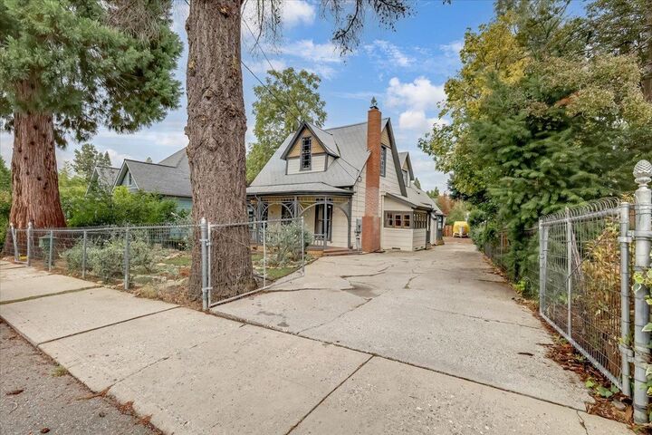 518 Walsh Street  Grass Valley CA 95945 photo