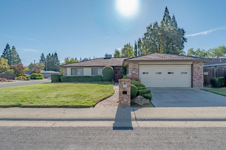 1506 Mallard Lane  Roseville CA 95661 photo