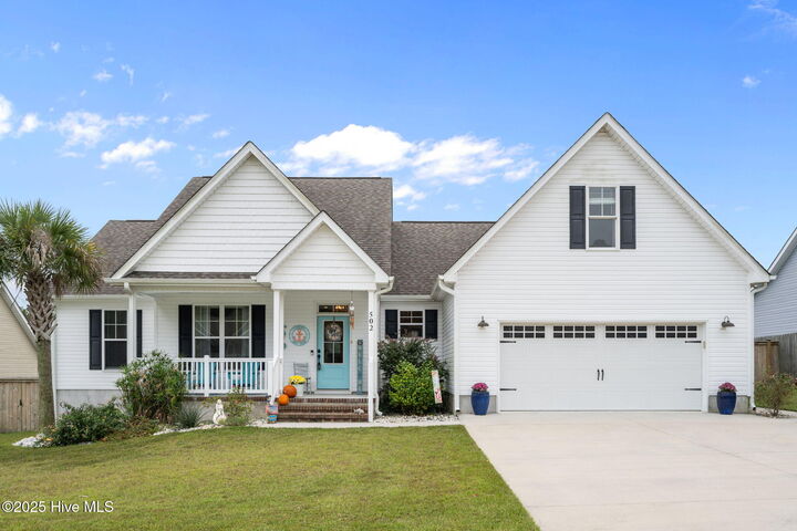 Property Photo:  502 Diamond Ridge Court  NC 28539