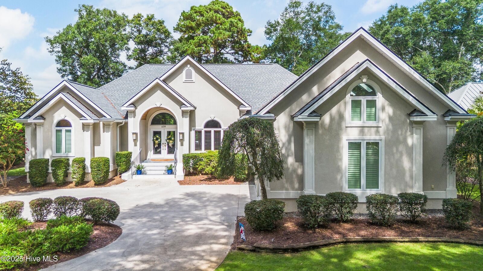 Property Photo: 639 Oyster Bay Drive NC 28468