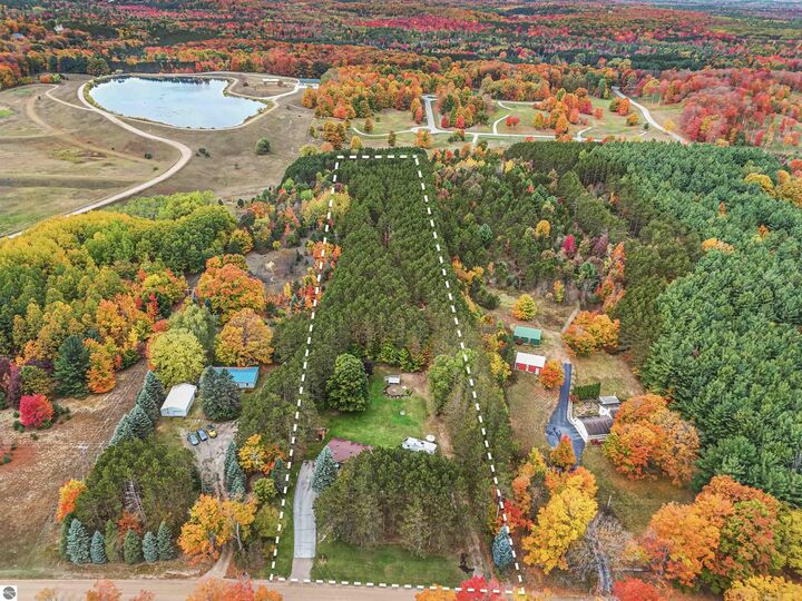 Property Photo: 6188 Summit City Road MI 49649