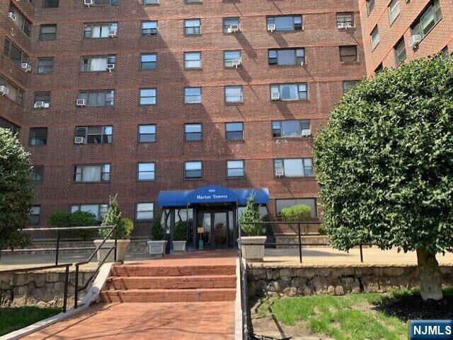 Property Photo:  6515 Boulevard E 2 J  NJ 07093 