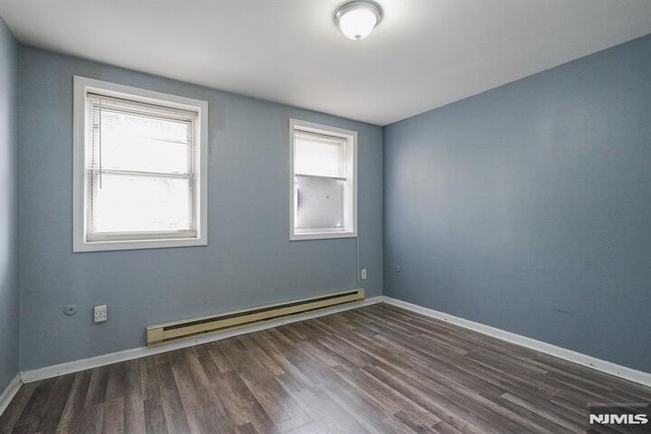 Property Photo: 600 N 6th B3 NJ 07107