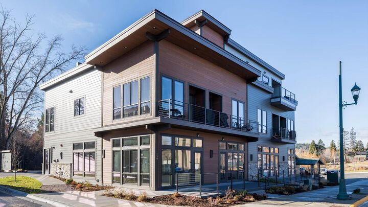 Property Photo:  139 E 2nd Street 204  MT 59937